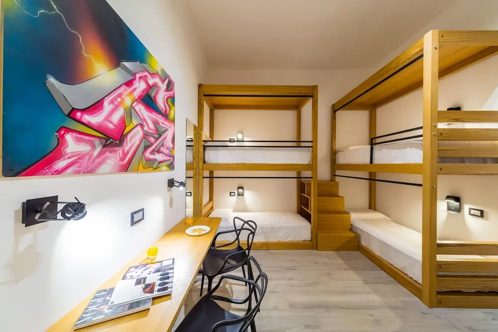 Napoli Street Art Rooms by Wonderful Italy