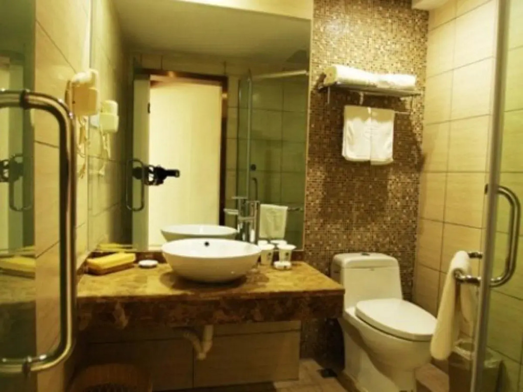 GreenTree Inn Huzhou Wuxing District South Street Chaoyin Bridge Business Hotel