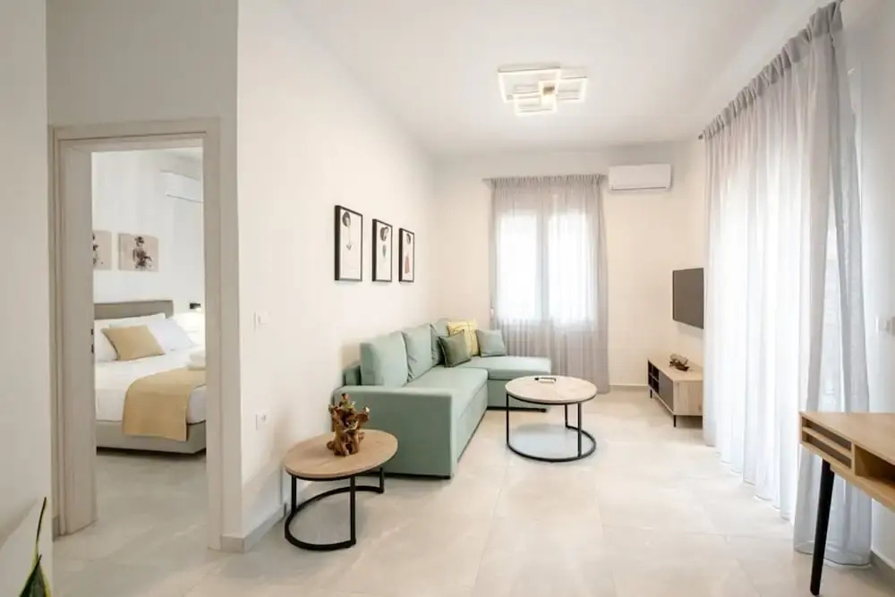 Minimal Chic Retreat Suite