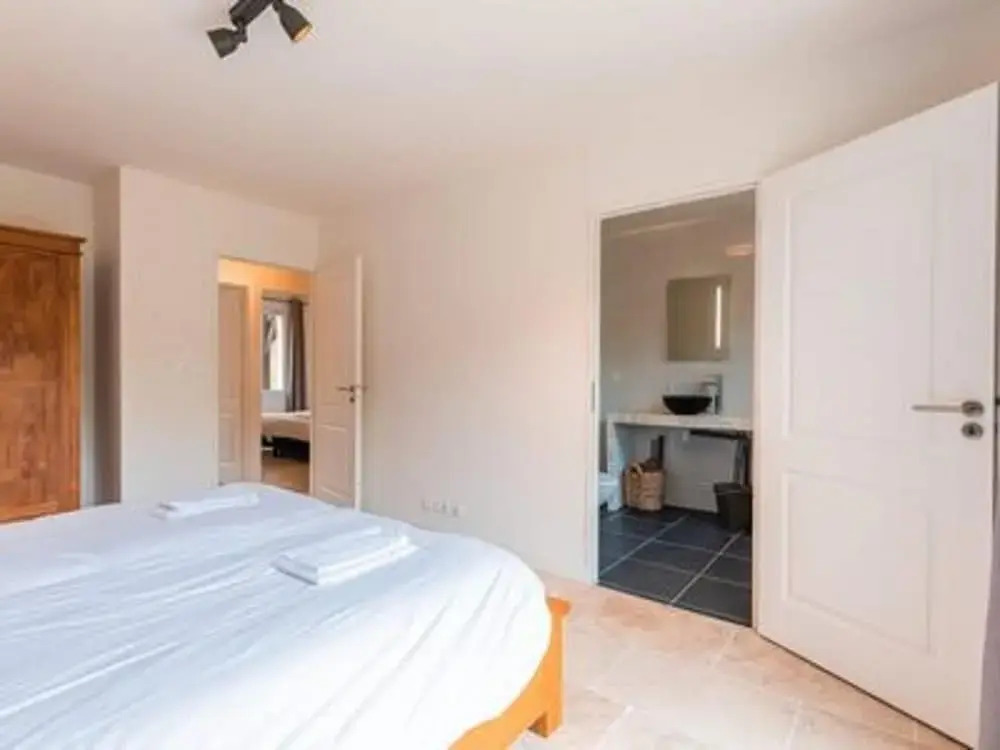 Spacious and Modern Villa With Large Garden and BBQ Area