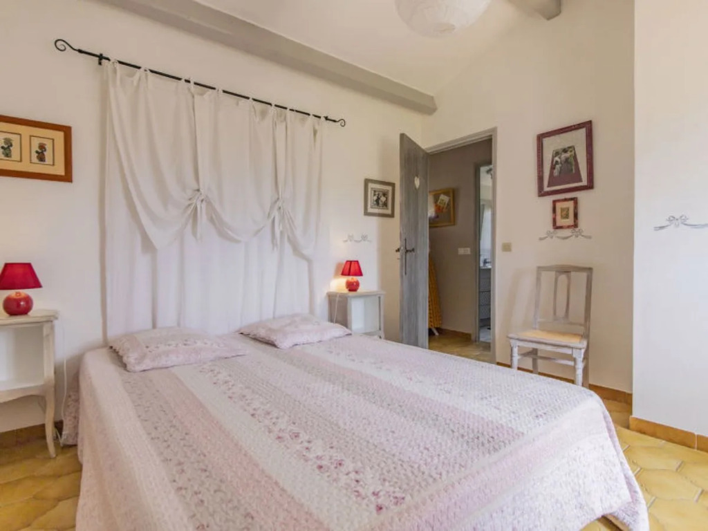 House Les Iris Roussillon