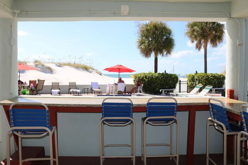 Miramar Resort