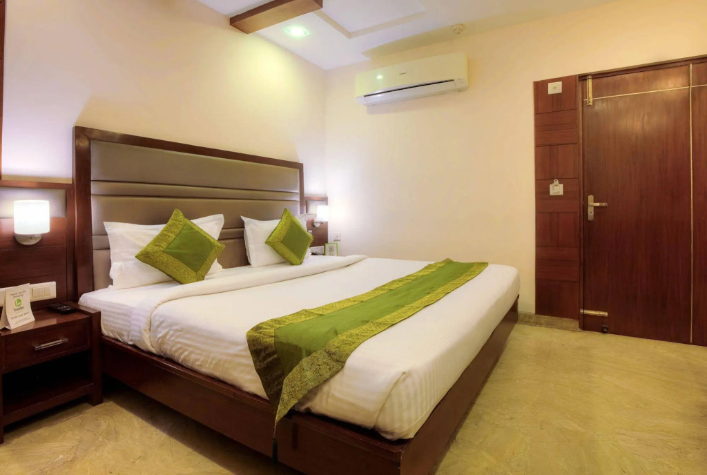 Mint Hotel