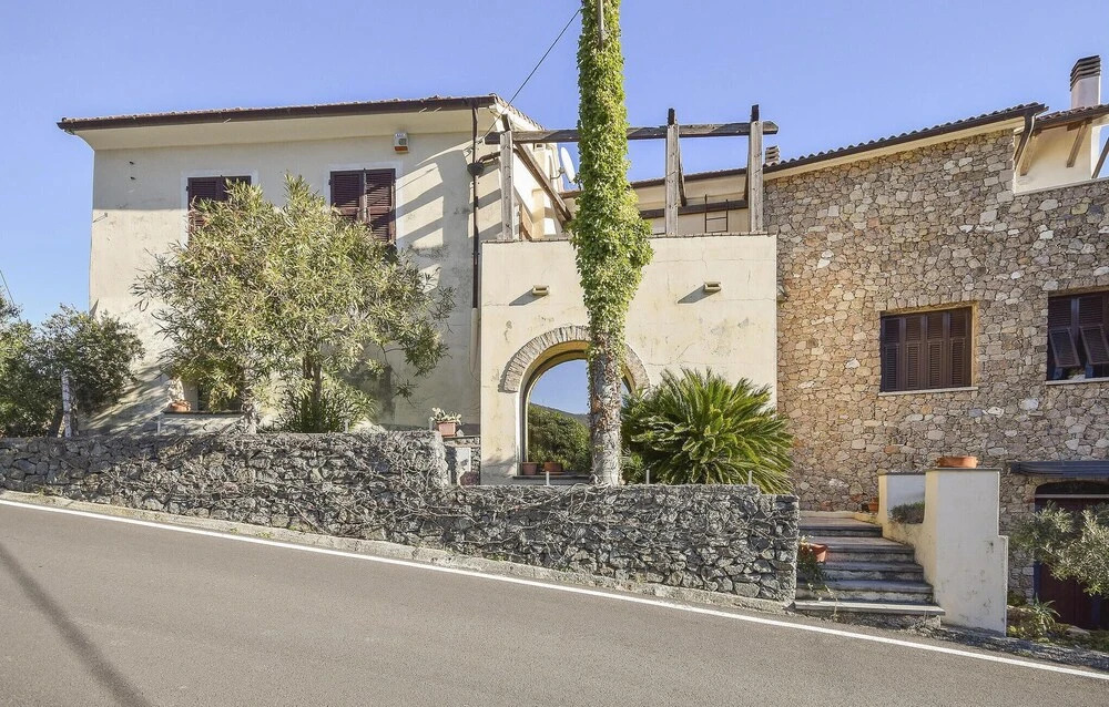 Stunning Home In Vado Ligure With Wifi