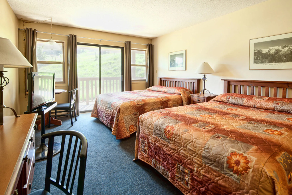 The Approach Hotel