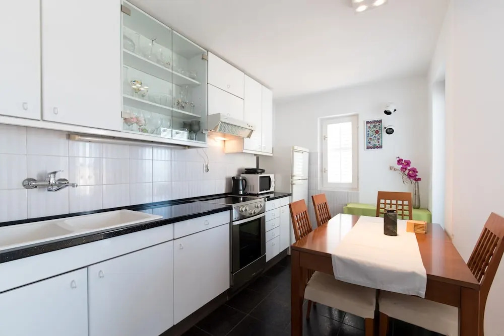 Beachfront Apartments Zanic