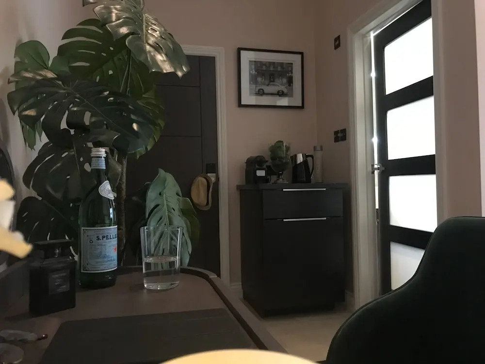 Sakkson House Boutique Rooms & Suites
