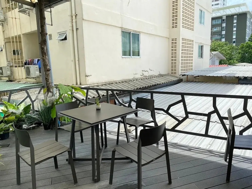 Baan Kun Mhor Hostel บ้านคุณหมอโฮสเทล