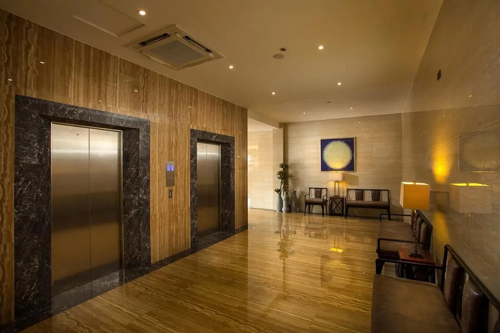Lotus Blu Hotel