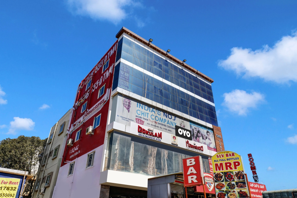 Hotel O S.L.V Boarding & Lodging