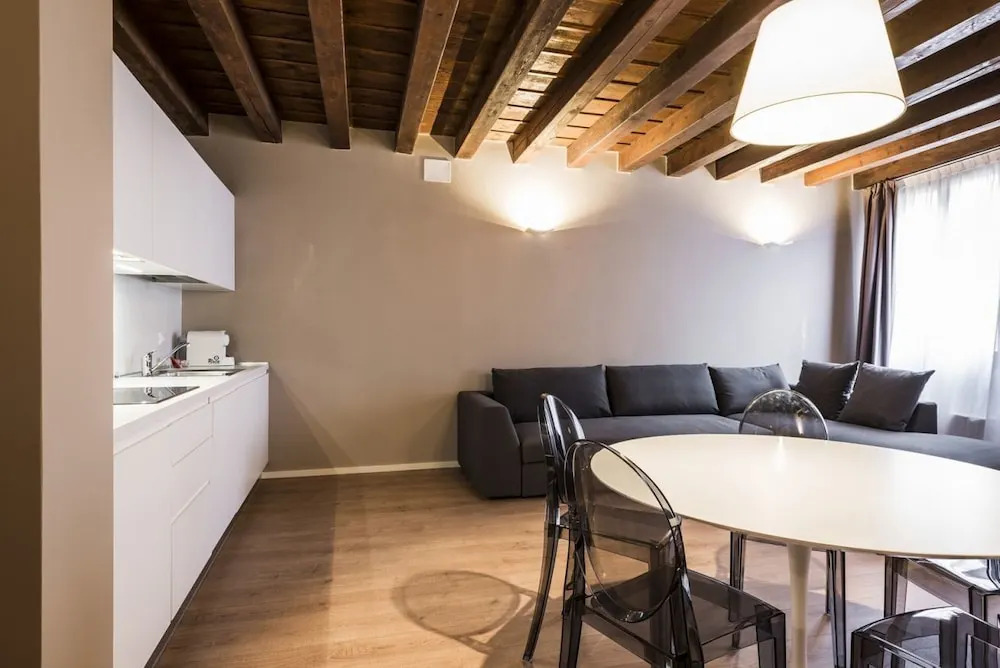Myplace Piazze Di Padova Duplex Apartment Via Dei Da Carrara