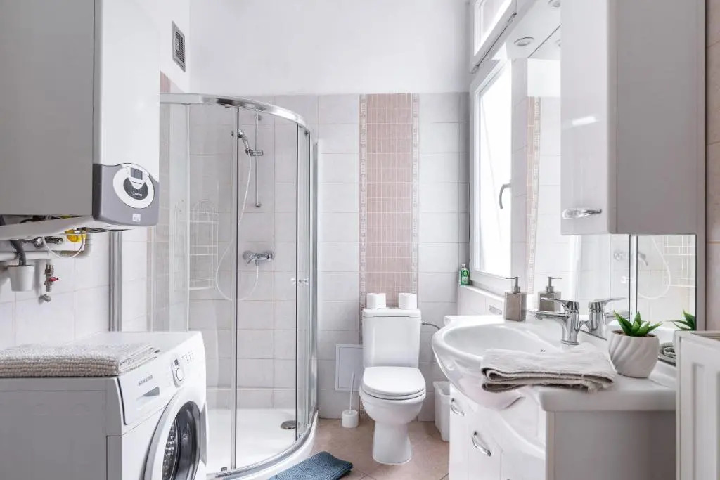 Izabella Home 2 Budapest