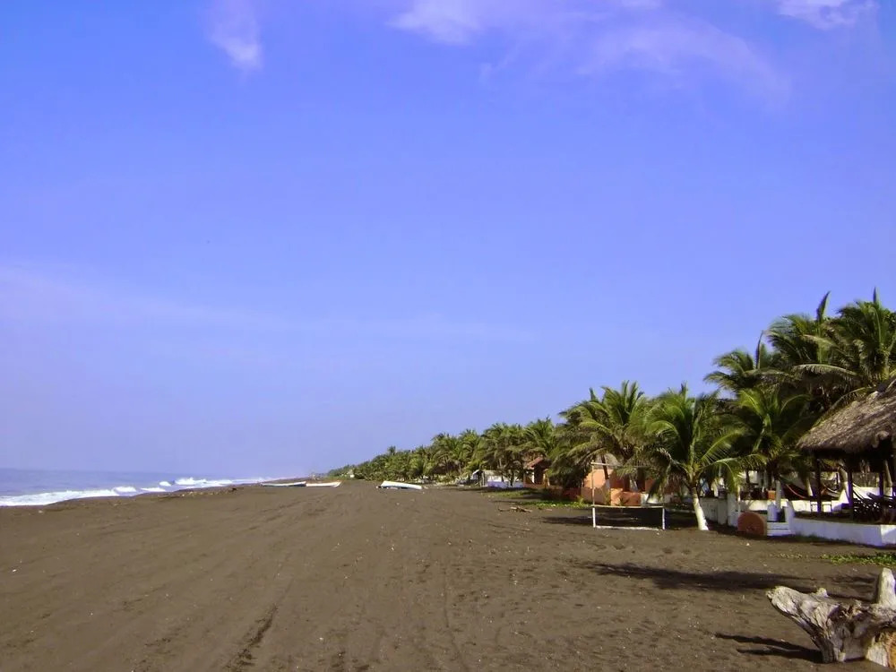 Tortugas Place Hotel y Bungalos