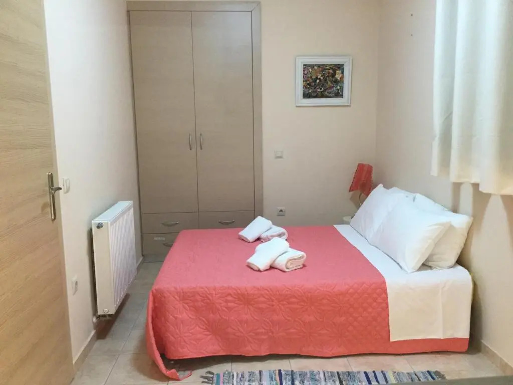 Seafront apartment ΙΙ in Kiveri, near Nafplion.
