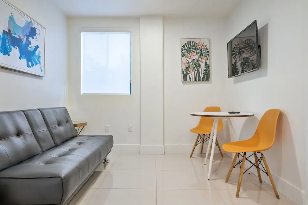Miami Suite 206