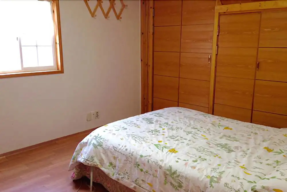 Yangsan (Baenaegol) Cozy Pension