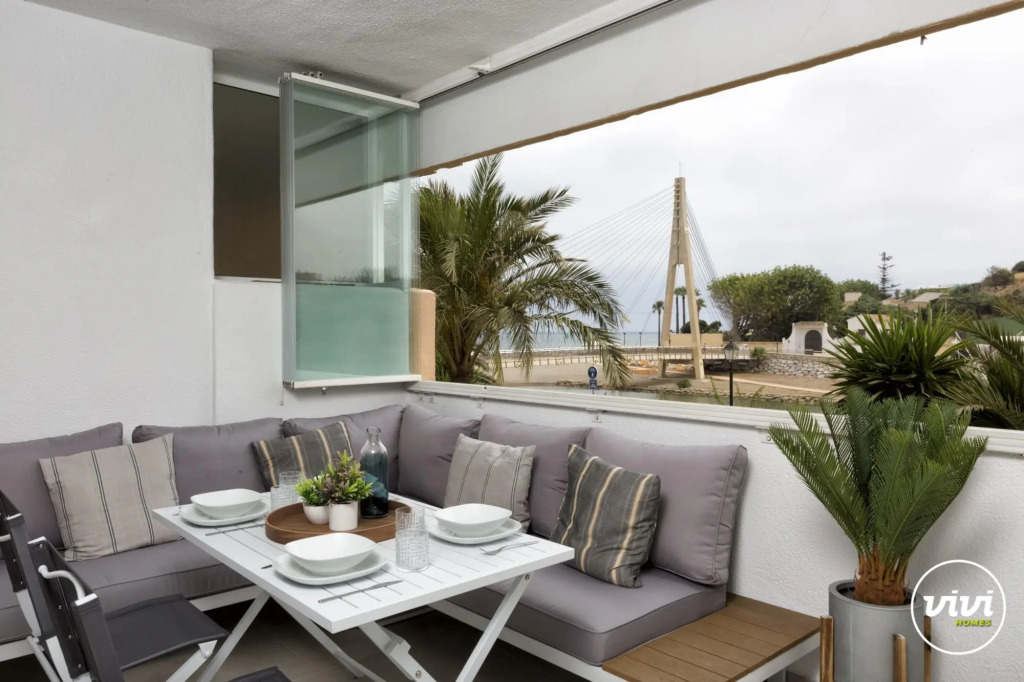 Rio in Fuengirola with 3 bedrooms and 2 bathrooms