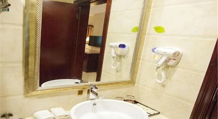 Vienna Hotel Nanjing South Railway Station HuiJing  Branch