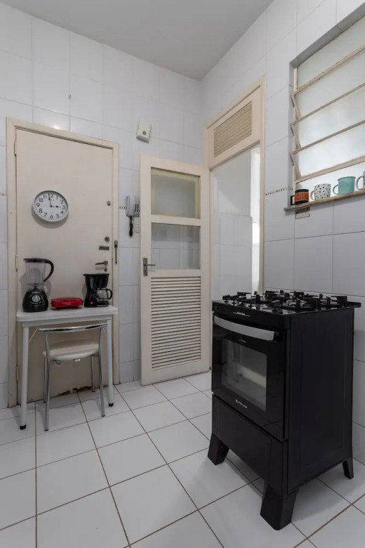 7 Minutes From Ipanema Beach Bt302b