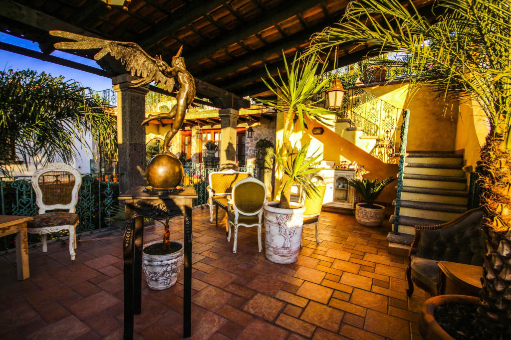 Mansion San Miguel