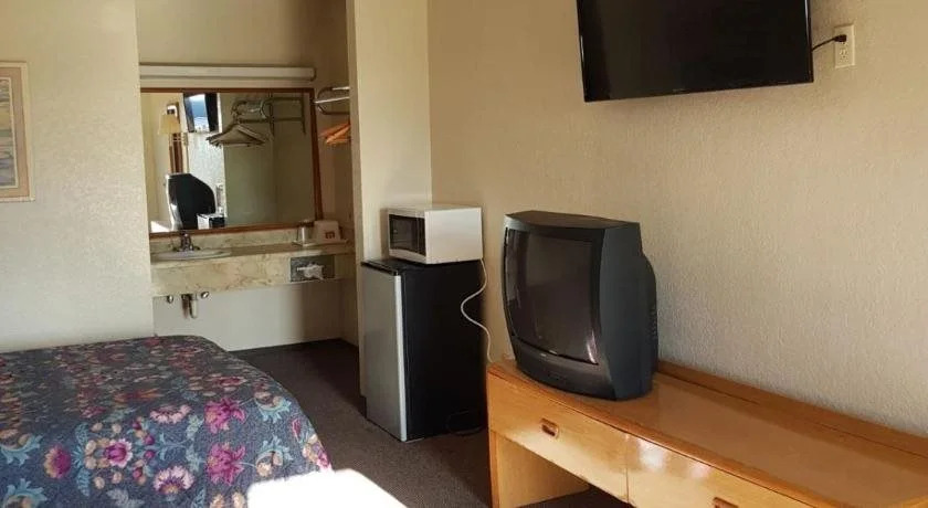 Regency Inn and Suites Bay City, Texas