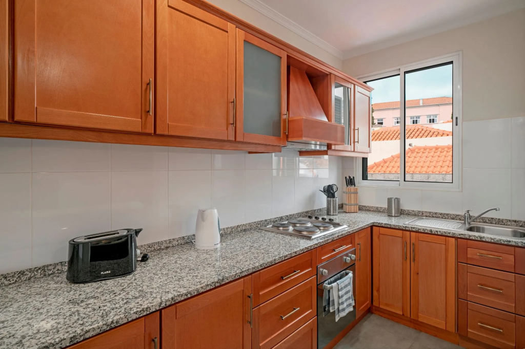 In the pedestrianised Funchal Old Town, close to amenities | Taberna Apartment 4