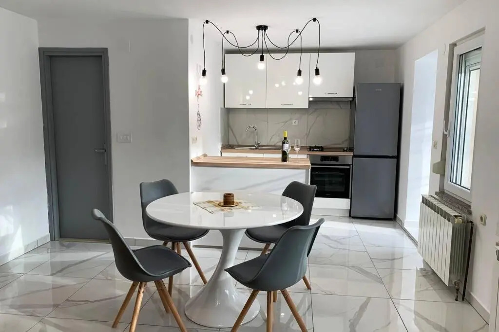 NEW Apartment Ema