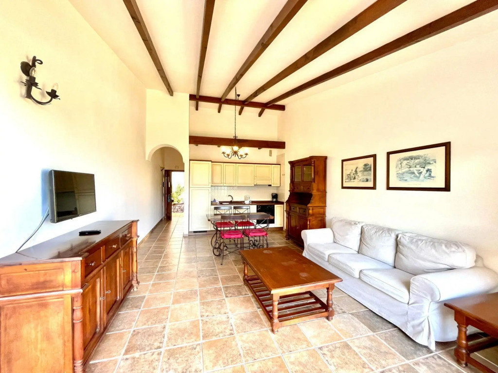 Apartamento AP1,piscina, 200 metros a la Playa