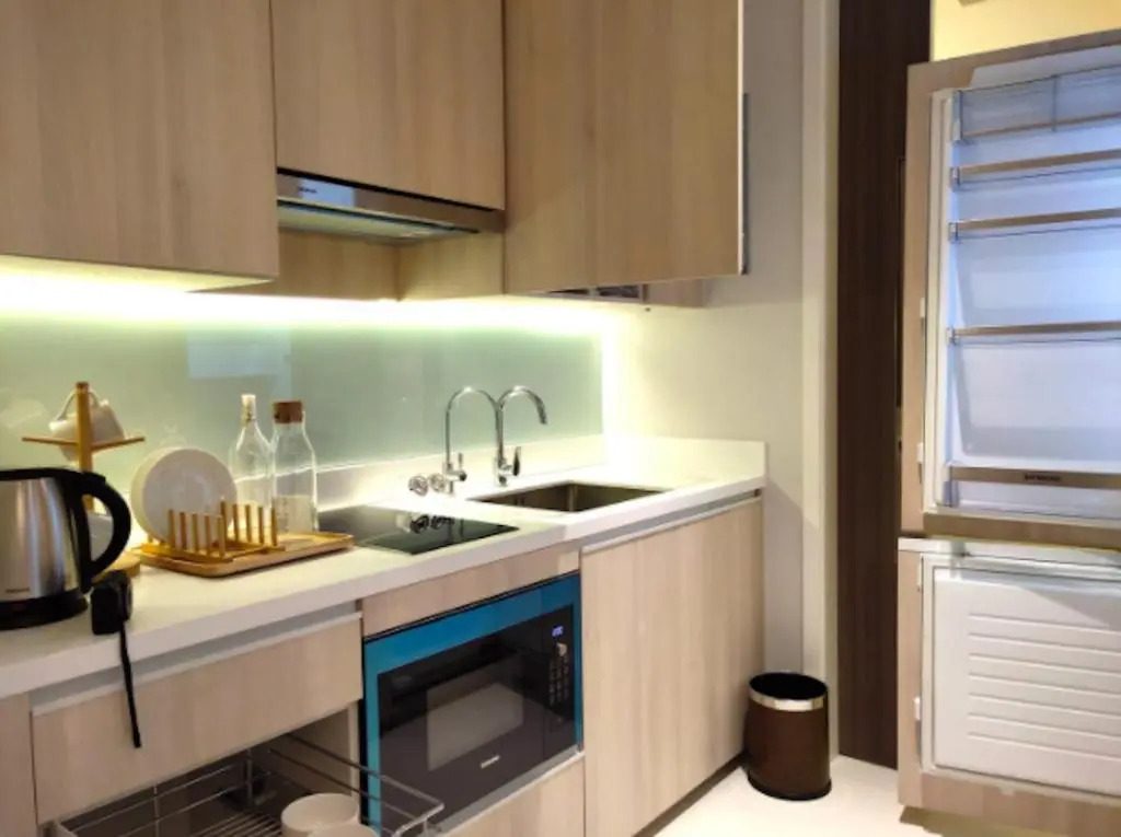 Sukhumvit 11#Luxury#Pool#Gym#BTS Nana&MRT Sukhumvit#1BR#Max2ppl