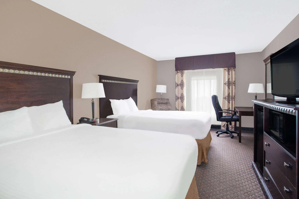 Baymont Inn & Suites San Marcos