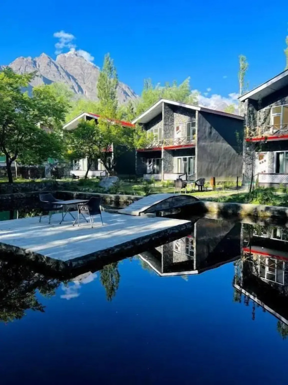 Apricot Spring Resort