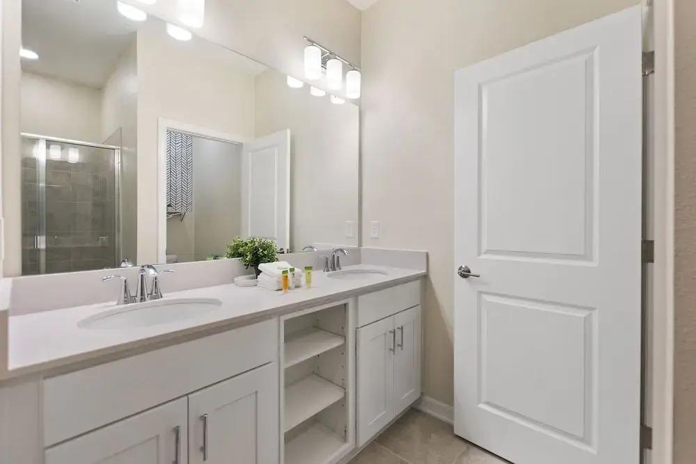 Cafe Lilly - Storey Lake By Shine Villas! #714 2 Bedroom Condo