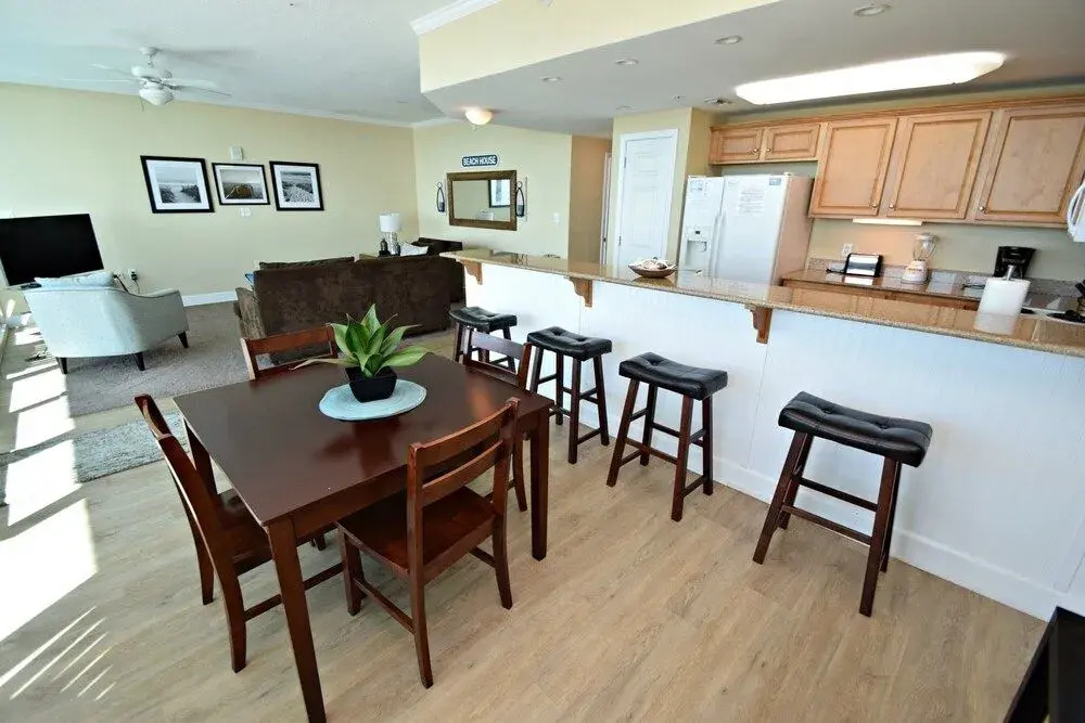 Sanibel 705 by RedAwning