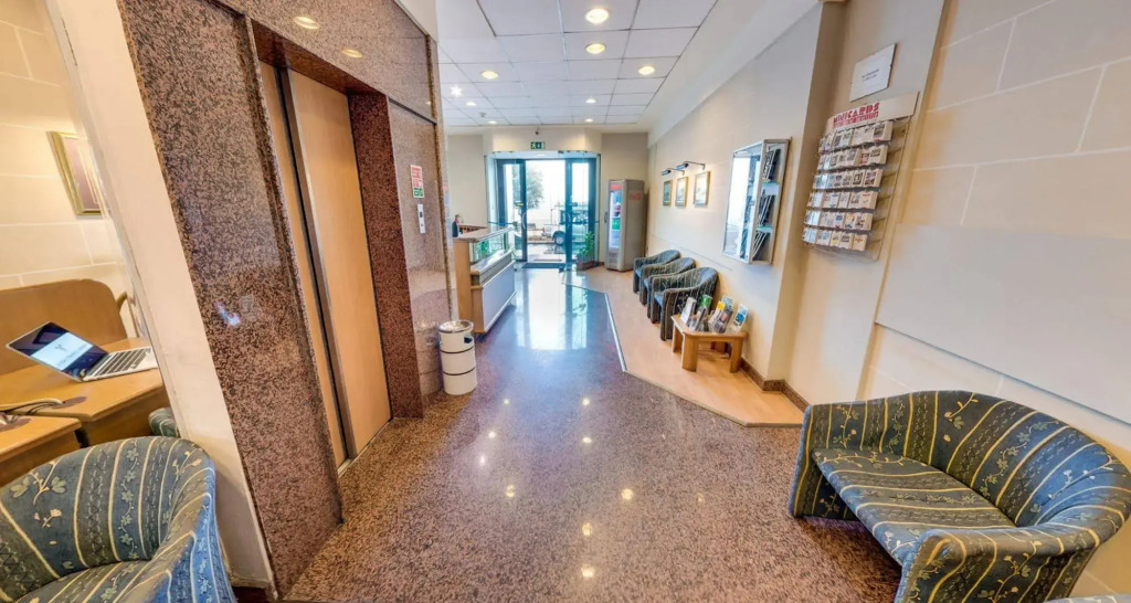 Sliema Chalet Hotel