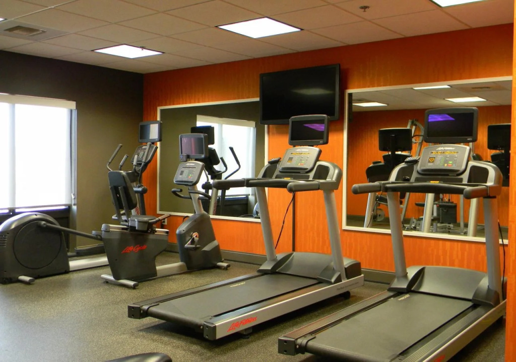 Holiday Inn Express & Suites - Huntsville Airport by IHG