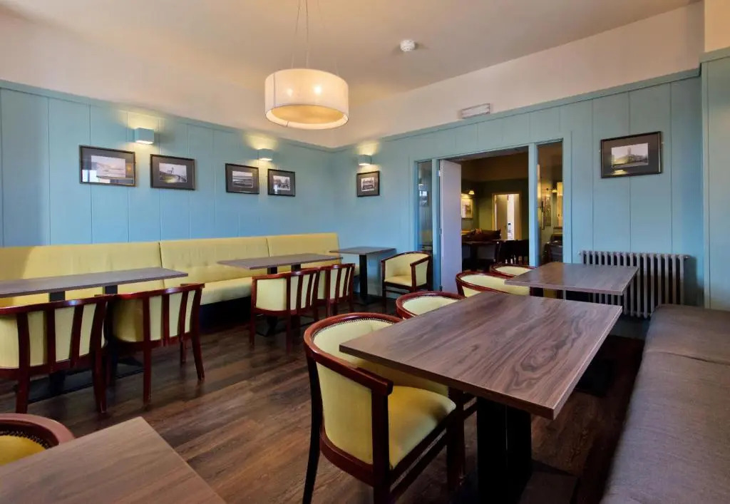 Station Hotel
