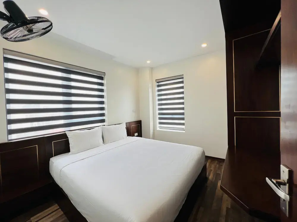 Hanoi Apartment Lac Long Quan