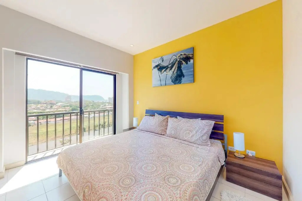 Jaco Bay 3702