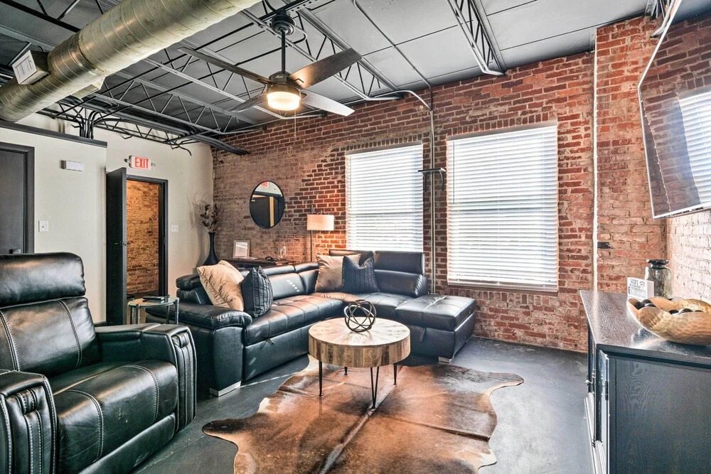 Sleek, Modern Loft in Downtown Springfield!