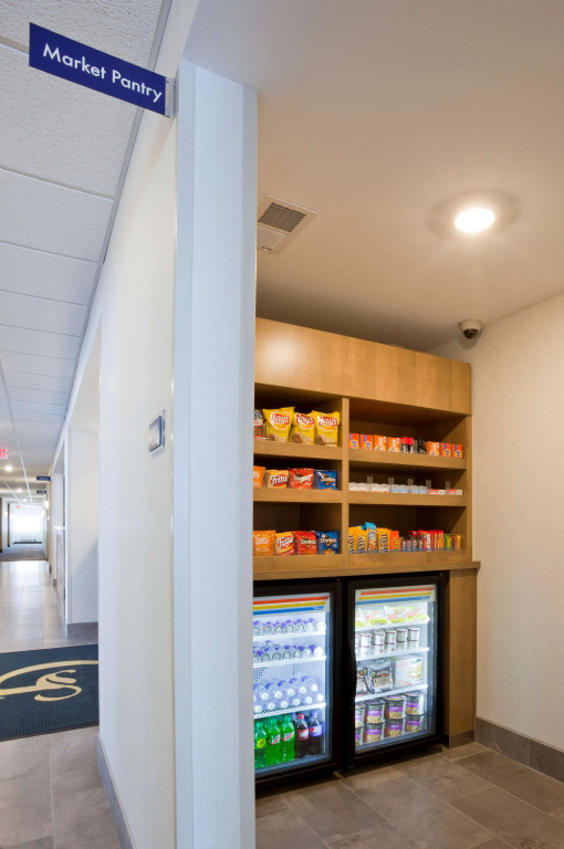 GrandStay Hotel & Suites
