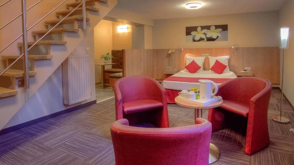 Hotel Infotel