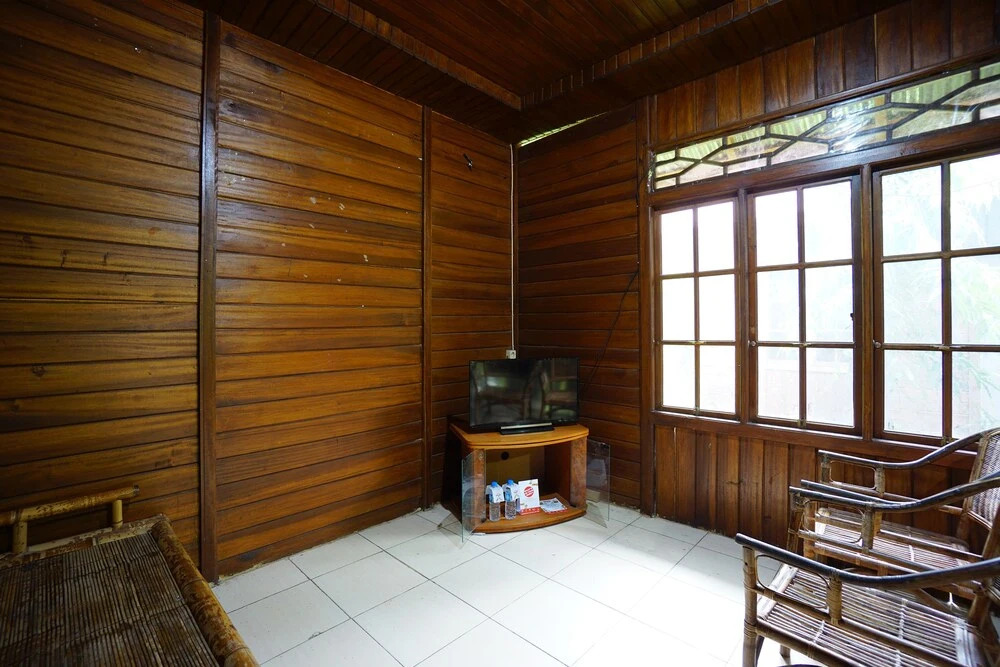 Golden Lake Resort by OYO Rooms