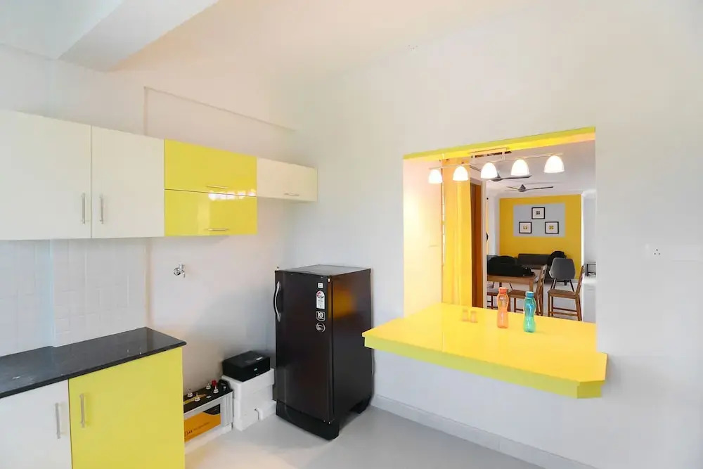 Rajamandiram by OYO Rooms