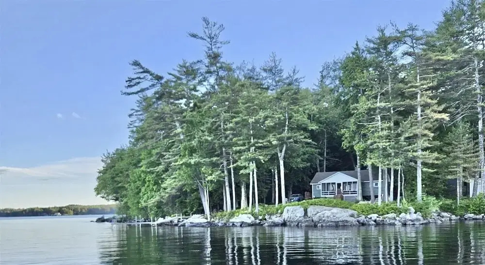Placyd Pines Limit 8 4 Bedroom Cottage by RedAwning