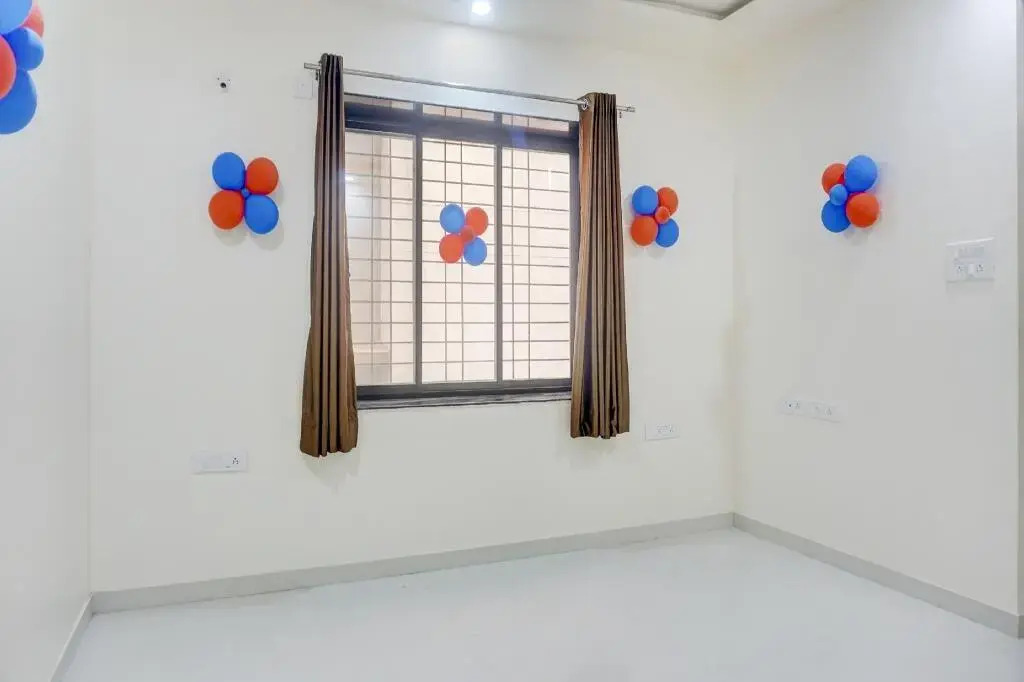 Tanishq Executive by OYO Rooms