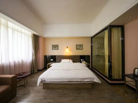 Holiday Inn Lingyun Jinyuan