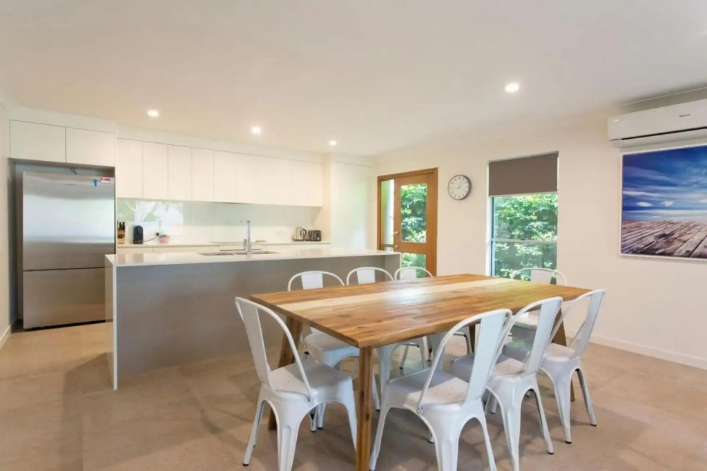 Depper St Charming Beach Side Home in Lovely Location