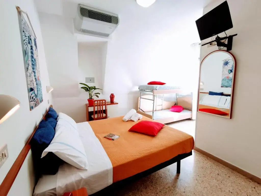 Hotel Adria B&B - Colazione fino alle 12
