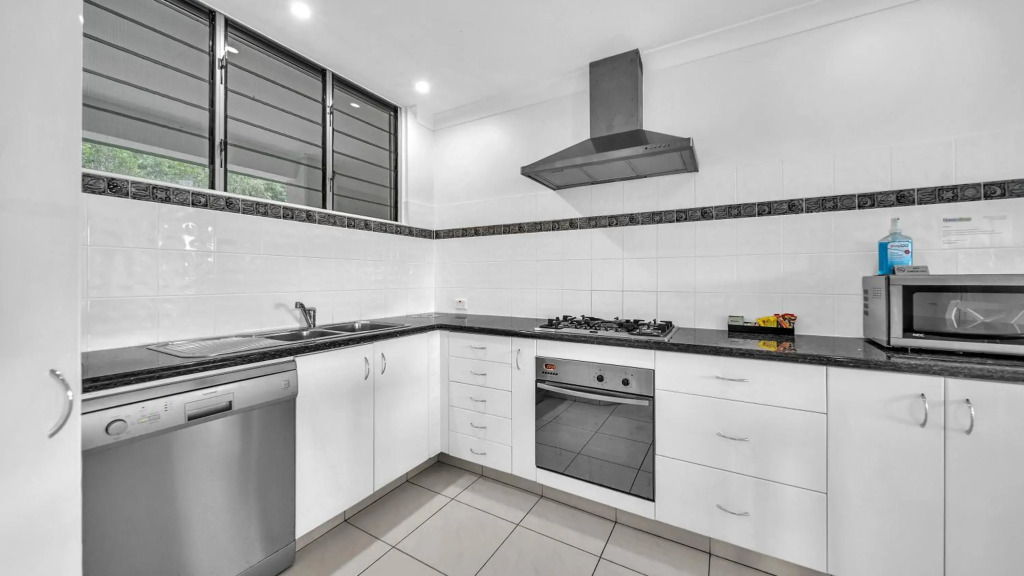 Lagoon Beachfront Lodge 202 on Hamilton Island by HamoRent