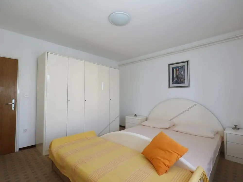 Comfortable Apartment With Terrace Near the Beach